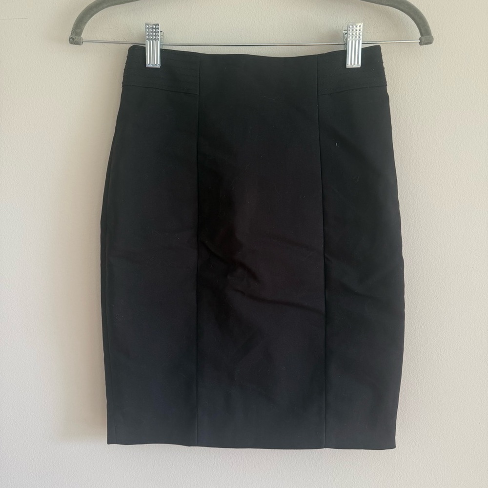 H&M black pencil skirt